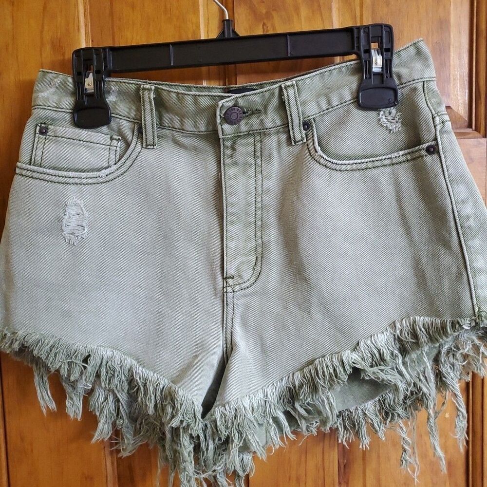 BDG High Rise Cheeky Green Denim‎ Cutoff Shorts Frayed Distressed Size 28